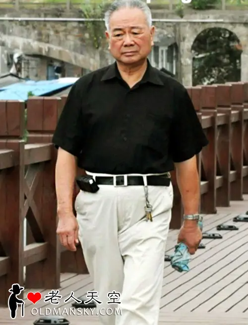 OLDMANSKY-20200220657