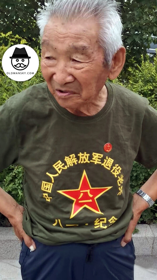 OLDMANSKY-153954 (1)