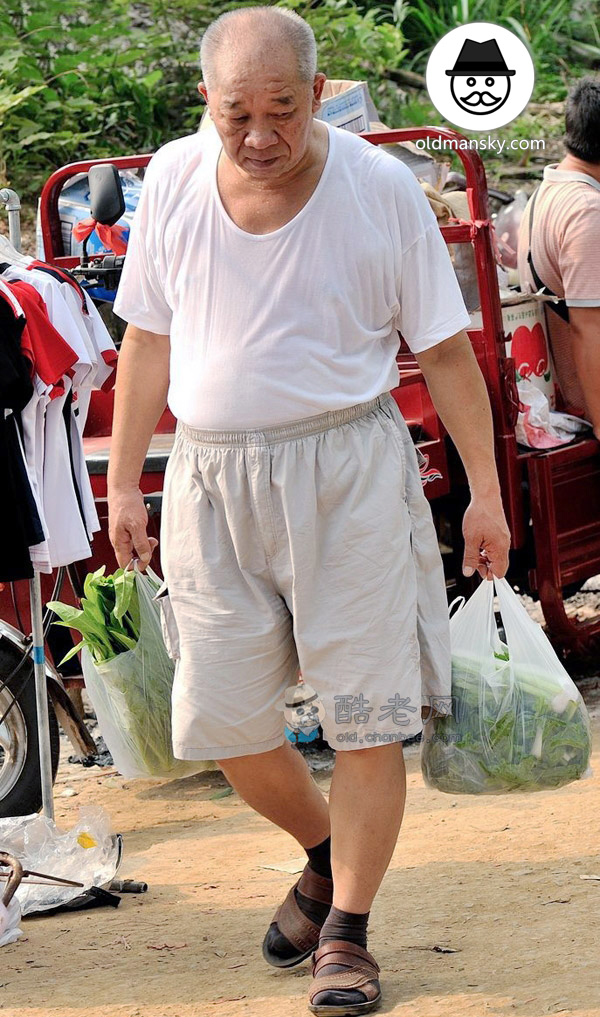 Old man wore white undershirt and a middle pants shopped - OLDMANSKY