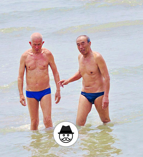Old man and old daddy went swimming at the sea