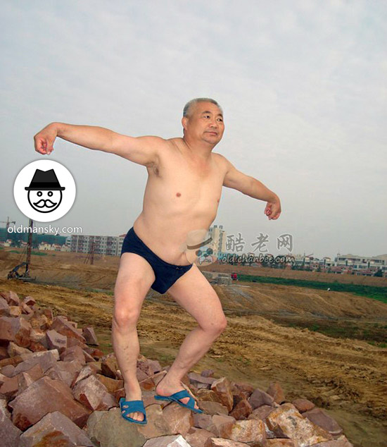 White hair old daddy wore a brown underwear was doing exercise by the river