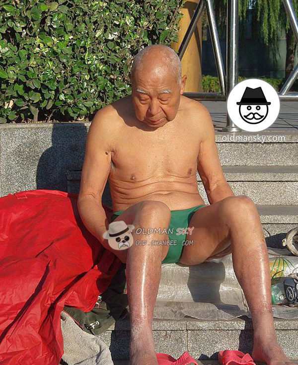 Some love swimming old men and old daddies_05